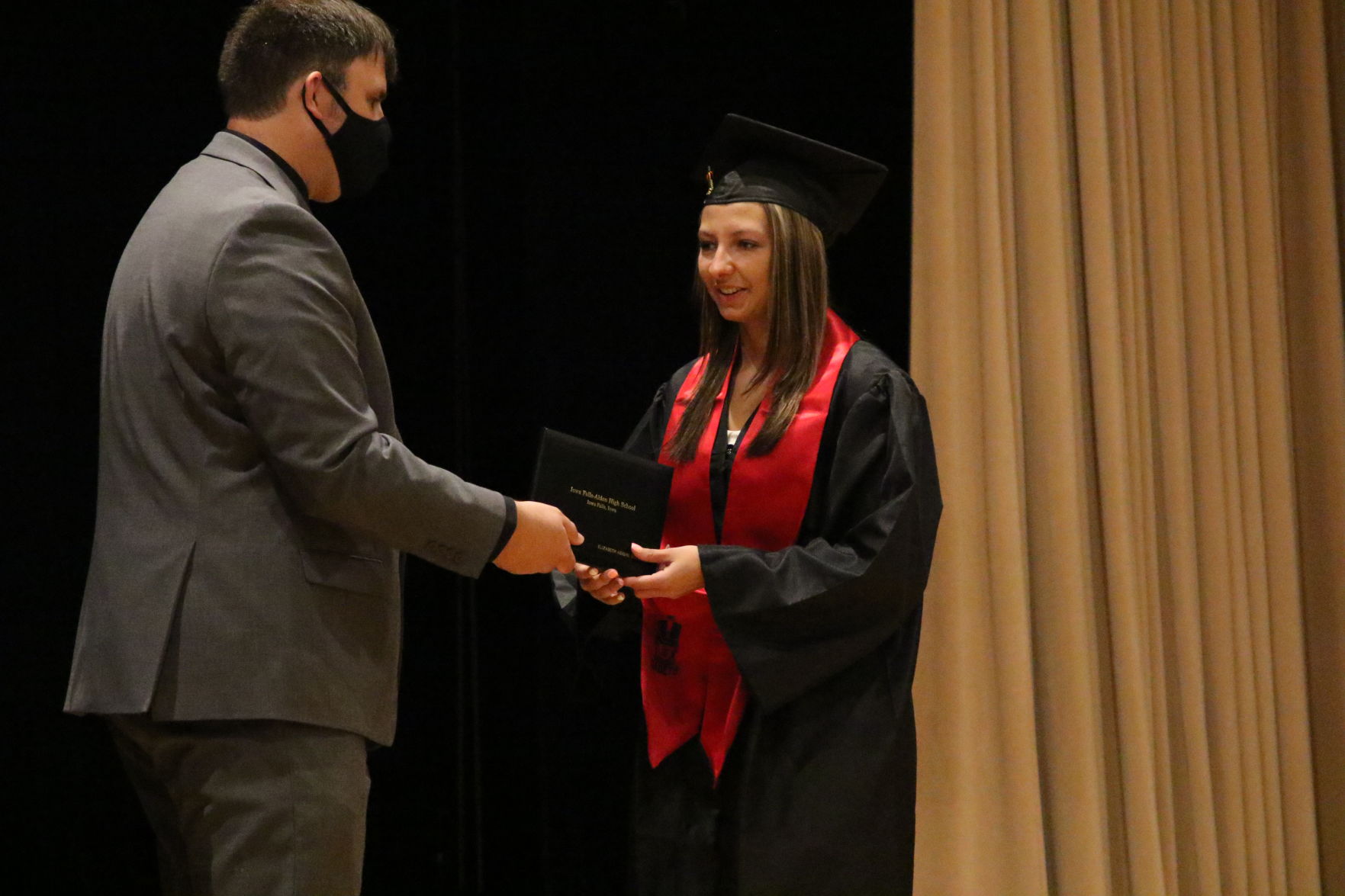 IFA_Grad1782.JPG